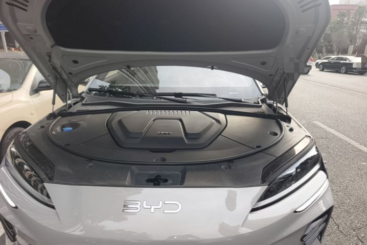 Used BYD Song PLUS New Energy 2025 DM-i 112KM Prestige Model Engine Bay
