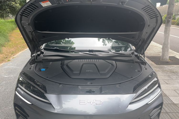 Used BYD Song PLUS New Energy 2025 DM-i 112KM Prestige Model Engine Bay