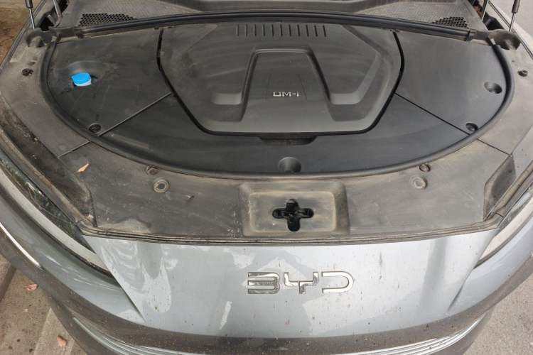 Used BYD Song PLUS New Energy 2025 DM-i 112KM Prestige Model Engine Bay