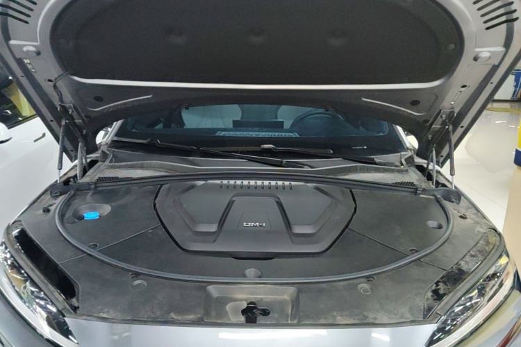 Used BYD Song PLUS New Energy 2025 DM-i 112KM Prestige Model Engine Bay