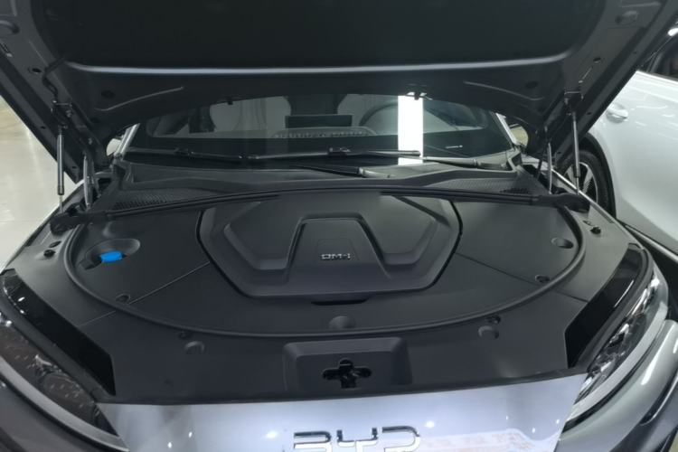 Used BYD Song PLUS New Energy 2025 DM-i 112KM Prestige Model Engine Bay