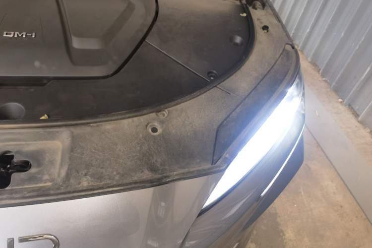 Used BYD Song PLUS New Energy 2025 DM-i 112KM Prestige Model Engine Bay Left