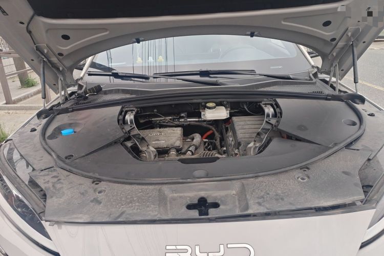 Used BYD Song PLUS New Energy 2025 DM-i 112KM Prestige Model Engine Bay