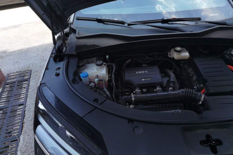 Used BYD Song PLUS New Energy 2025 DM-i 112KM Prestige Model Engine Bay Right