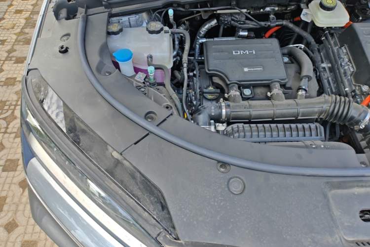 Used BYD Song PLUS New Energy 2025 DM-i 112KM Prestige Model Engine Bay Right