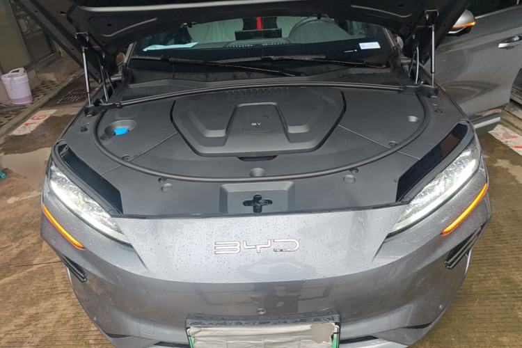 Used BYD Song PLUS New Energy 2025 EV 520km Premium Version Engine Bay