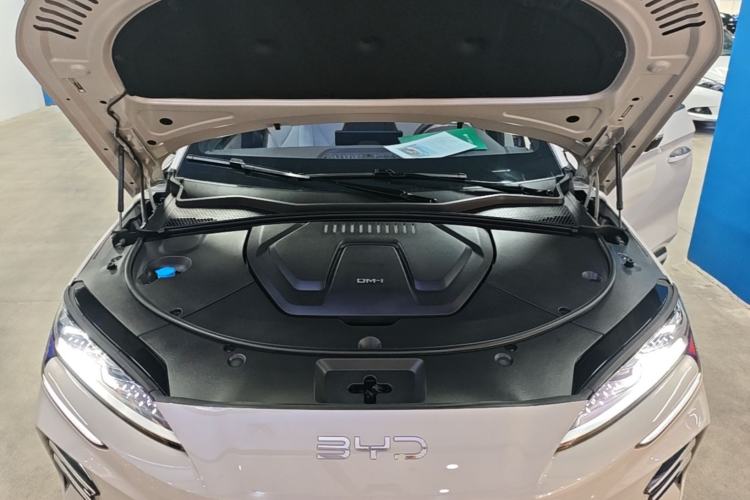 Used BYD Song PLUS New Energy 2025 DM-i 112KM Prestige Model Engine Bay