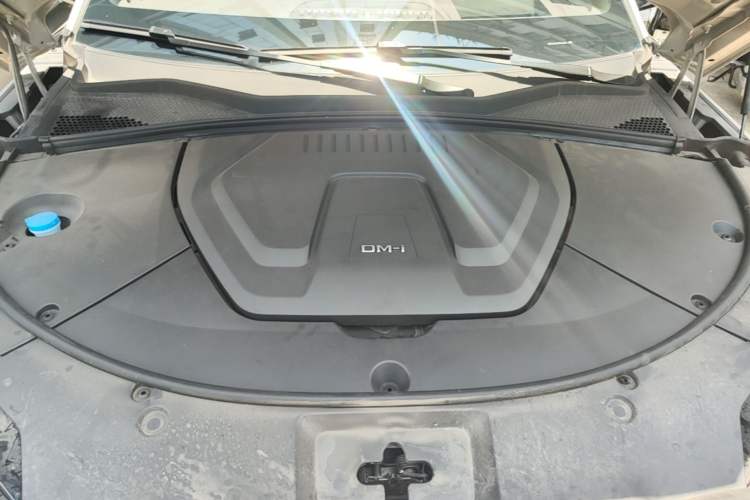 Used BYD Song PLUS New Energy 2025 DM-i 160KM Flagship PLUS Engine Bay