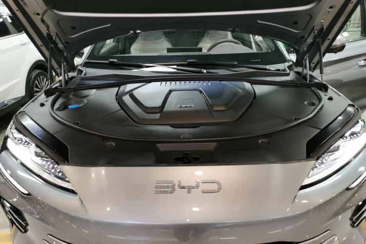 Used BYD Song PLUS New Energy 2025 DM-i 112KM Prestige Model Engine Bay