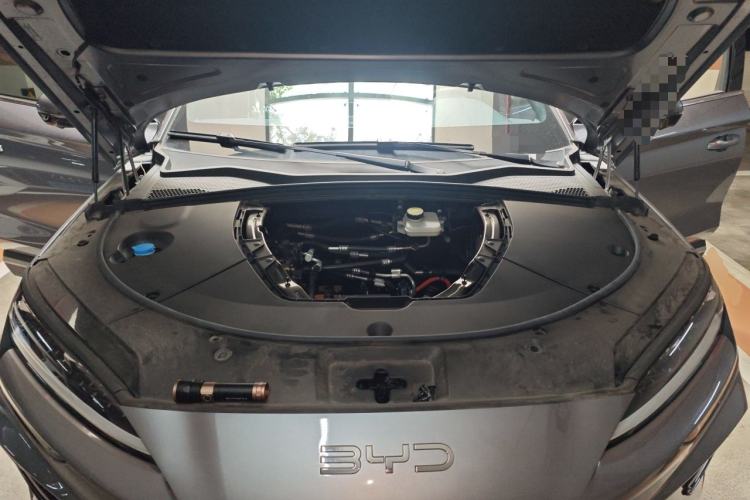Used BYD Song PLUS New Energy 2025 EV 520km Luxury Version Engine Bay