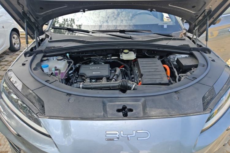 Used BYD Song PLUS New Energy 2025 DM-i 112KM Prestige Model Engine Bay