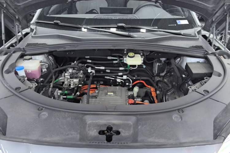 Used BYD Song PLUS New Energy 2025 EV Intelligent Driving Version 520km Premium Model Engine Bay