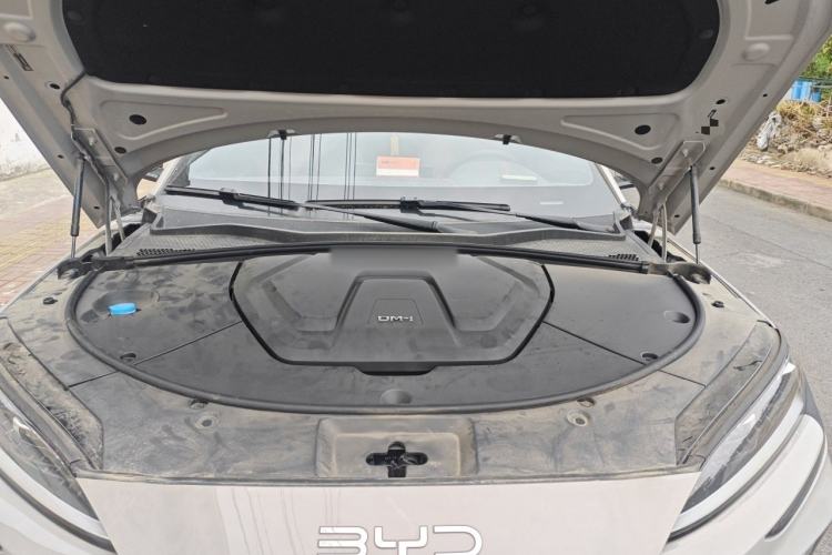 Used BYD Song PLUS New Energy 2025 DM-i 112KM Prestige Model Engine Bay