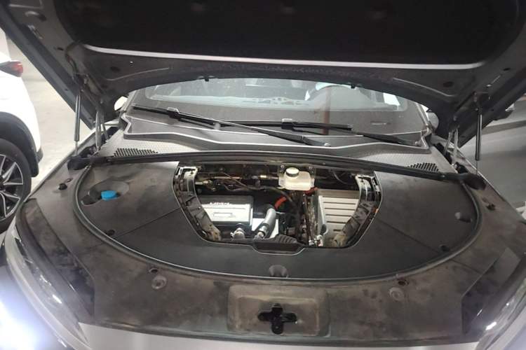 Used BYD Song PLUS New Energy 2025 DM-i 160KM Flagship PLUS Engine Bay