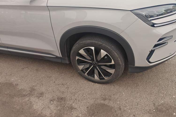 Used BYD Song PLUS New Energy 2025 DM-i 112KM Prestige Model Exterior 1