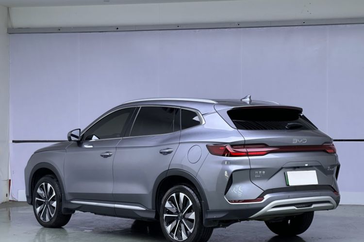 Used BYD Song PLUS New Energy 2025 DM-i 112KM Prestige Model Exterior 2