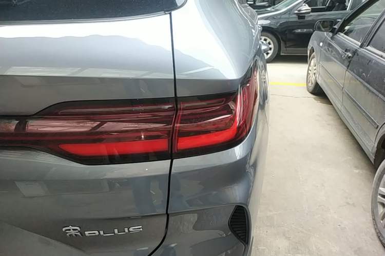 Used BYD Song PLUS New Energy 2025 DM-i 112KM Prestige Model Exterior 3