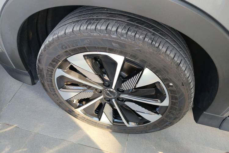Used BYD Song PLUS New Energy 2025 EV Smart Drive Edition 605km Flagship Model Exterior 3