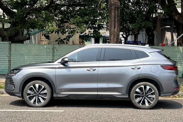 Used BYD Song PLUS New Energy 2025 DM-i 112KM Prestige Model Exterior 3