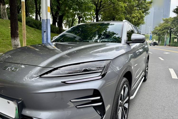 Used BYD Song PLUS New Energy 2025 EV 520km Premium Version Exterior 4