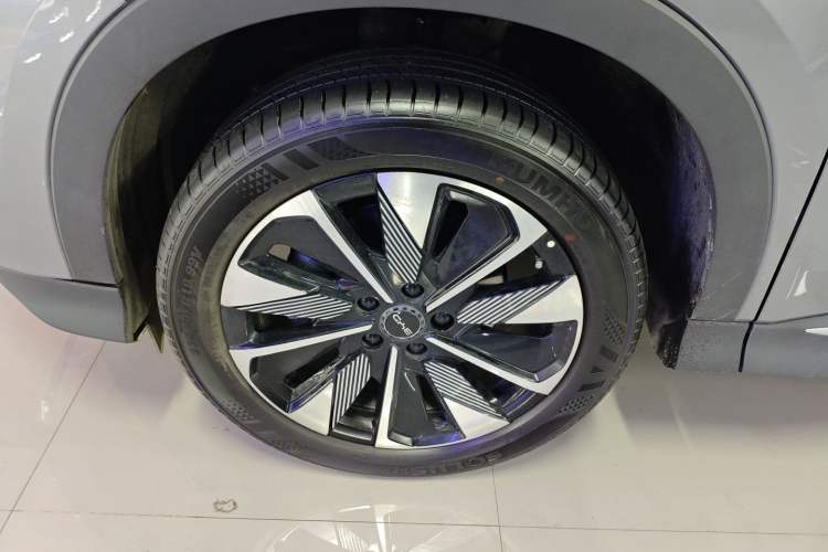 Used BYD Song PLUS New Energy 2025 DM-i 112KM Prestige Model Exterior 4