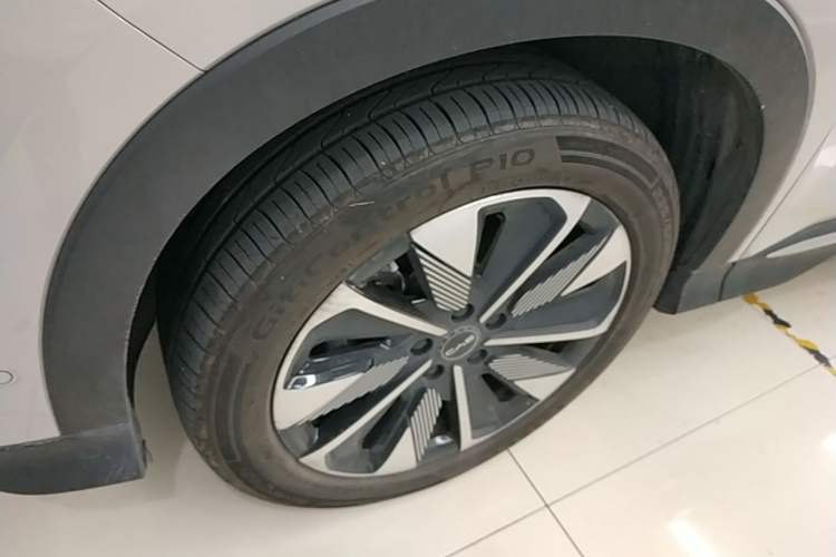 Used BYD Song PLUS New Energy 2025 DM-i Intelligent Driving 160KM Flagship Model Exterior 4