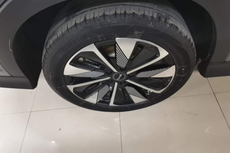 Used BYD Song PLUS New Energy 2025 EV Intelligent Driving Version 520km Premium Model Exterior 5