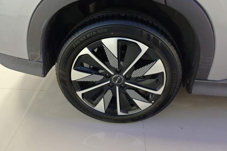 Used BYD Song PLUS New Energy 2025 DM-i 112KM Prestige Model Exterior 5
