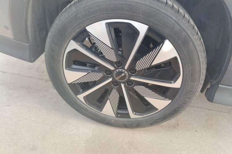 Used BYD Song PLUS New Energy 2025 DM-i Intelligent Driving 112KM Prestige Model Exterior 5