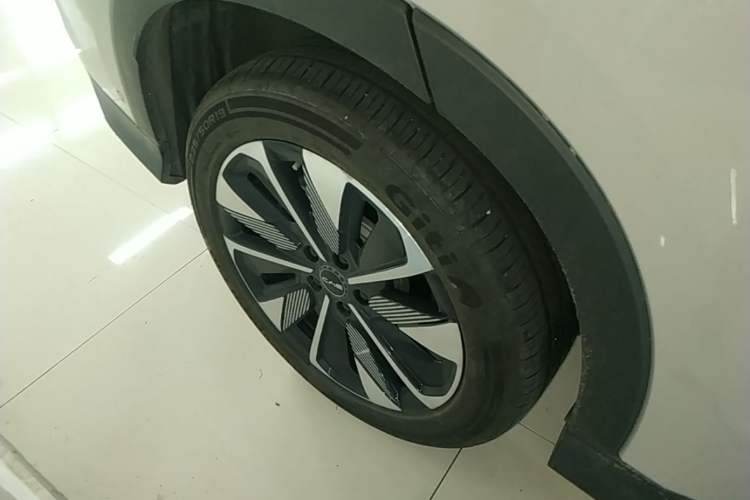 Used BYD Song PLUS New Energy 2025 DM-i Intelligent Driving 160KM Flagship Model Exterior 5