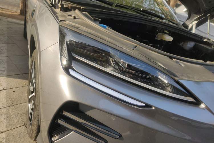 Used BYD Song PLUS New Energy 2025 EV 520km Premium Version Exterior 6