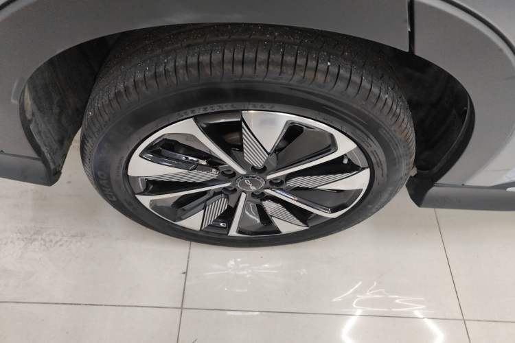 Used BYD Song PLUS New Energy 2025 DM-i Smart Drive 112KM Prestige Model Exterior 8