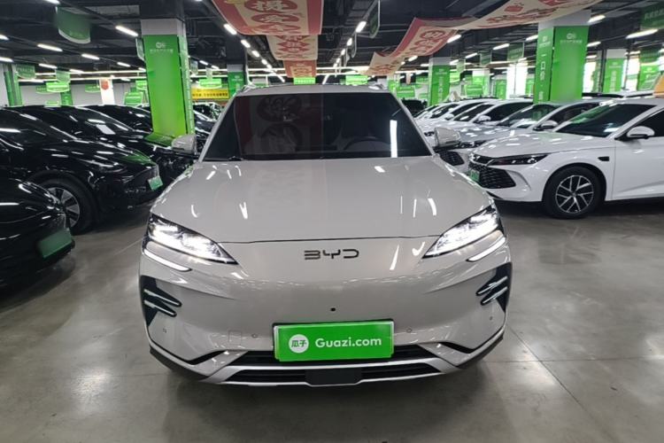 Used BYD Song PLUS New Energy 2025 EV Intelligent Driving Edition 520km Luxury Model Front