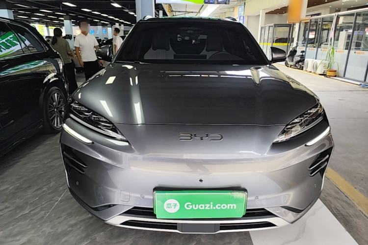 Used BYD Song PLUS New Energy 2025 EV Intelligent Driving Version 520km Premium Model Front