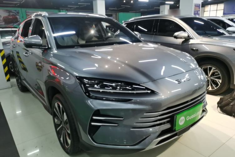 Used BYD Song PLUS New Energy 2025 DM-i 112KM Prestige Model Front Right 45 Deg