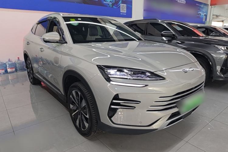 Used BYD Song PLUS New Energy 2025 DM-i 112KM Prestige Model Front Right 45 Deg
