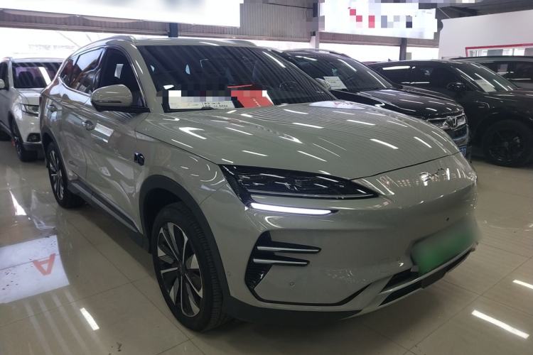 Used BYD Song PLUS New Energy 2025 EV Intelligent Driving Version 520km Premium Model Front Right 45 Deg