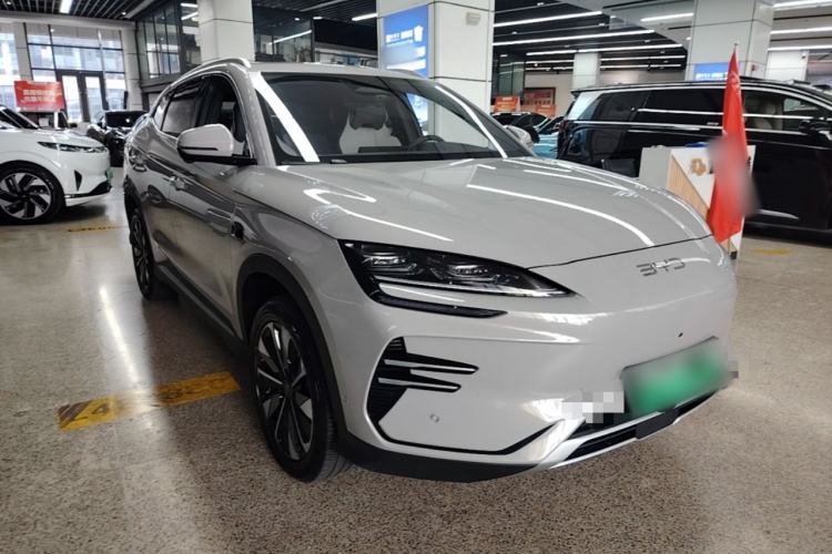 Used BYD Song PLUS New Energy 2025 EV Intelligent Driving Edition 520km Luxury Model Front Right 45 Deg