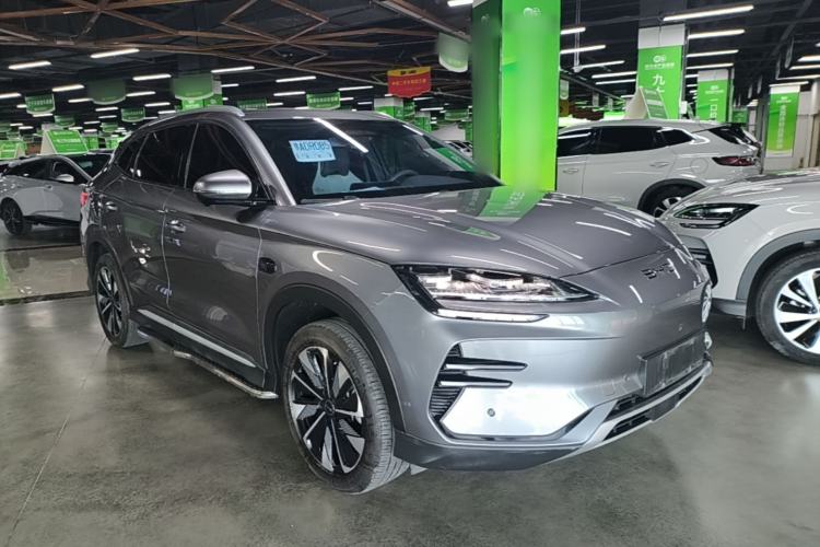 Used BYD Song PLUS New Energy 2025 EV Intelligent Driving Edition 520km Luxury Model Front Right 45 Deg