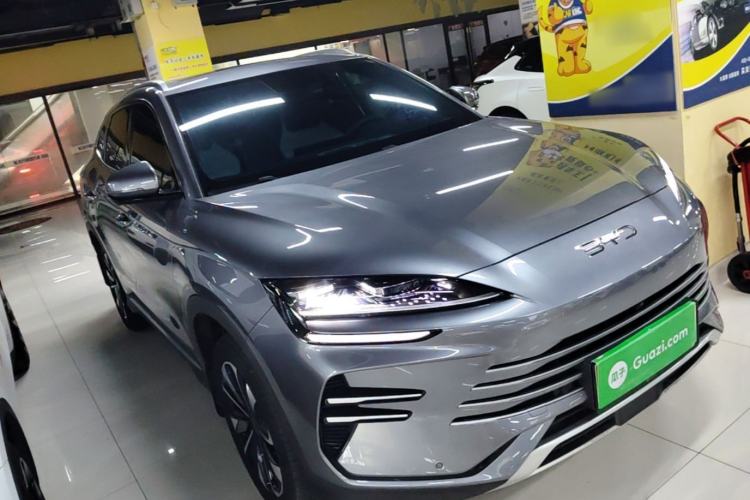 Used BYD Song PLUS New Energy 2025 DM-i 112KM Prestige Model Front Right 45 Deg