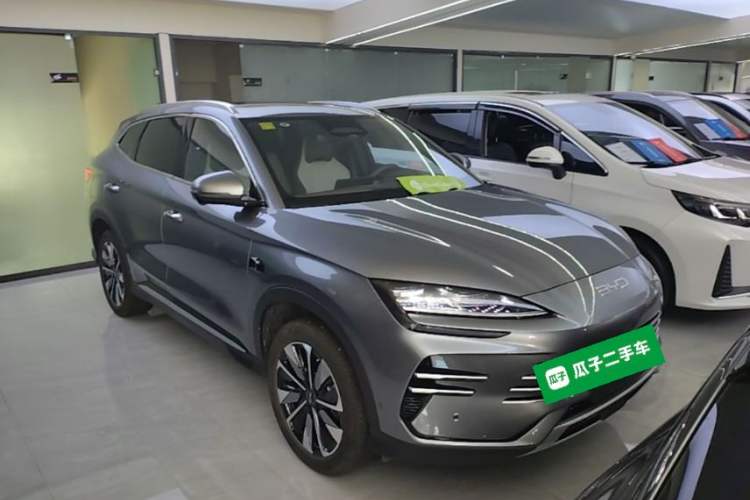 Used BYD Song PLUS New Energy 2025 DM-i Intelligent Driving 112KM Prestige Model Front Right 45 Deg