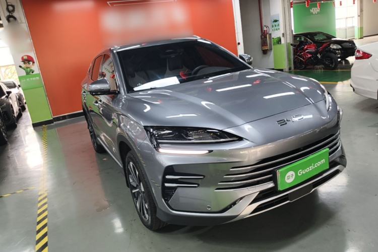 Used BYD Song PLUS New Energy 2025 DM-i 112KM Prestige Model Front Right 45 Deg