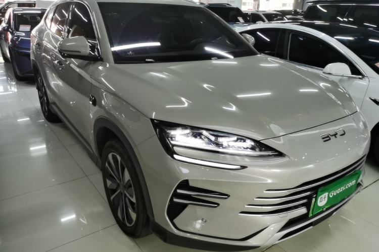 Used BYD Song PLUS New Energy 2025 DM-i Smart Drive 112KM Prestige Model Front Right 45 Deg