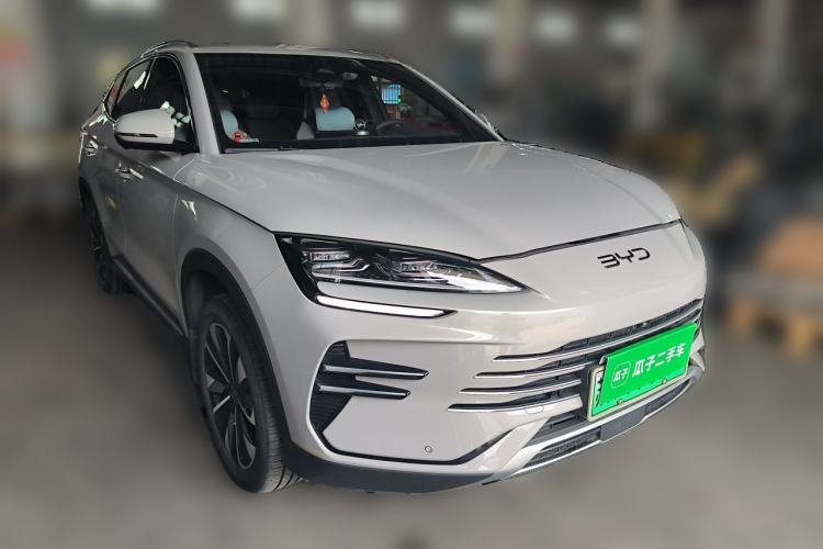 Used BYD Song PLUS New Energy 2025 DM-i 112KM Prestige Model Front Right 45 Deg