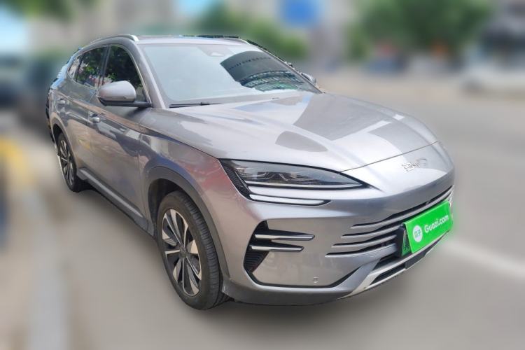 Used BYD Song PLUS New Energy 2025 DM-i 112KM Prestige Model Front Right 45 Deg