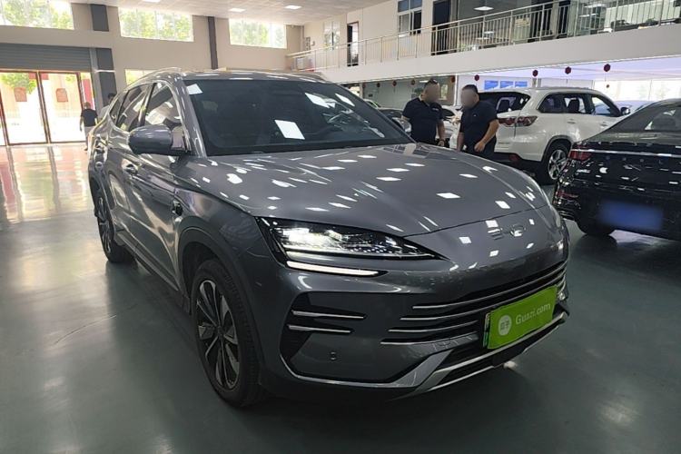 Used BYD Song PLUS New Energy 2025 DM-i Smart Drive 112KM Prestige Model Front Right 45 Deg
