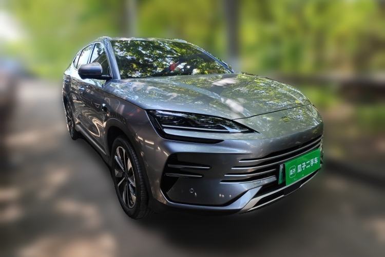 Used BYD Song PLUS New Energy 2025 DM-i Smart Drive 112KM Prestige Model Front Right 45 Deg