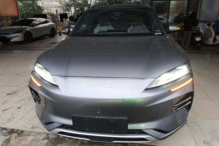 Used BYD Song PLUS New Energy 2025 EV Intelligent Driving Version 520km Premium Model Front