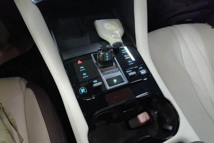 Used BYD Song PLUS New Energy 2025 EV Smart Drive Edition 605km Flagship Model Gear Lever