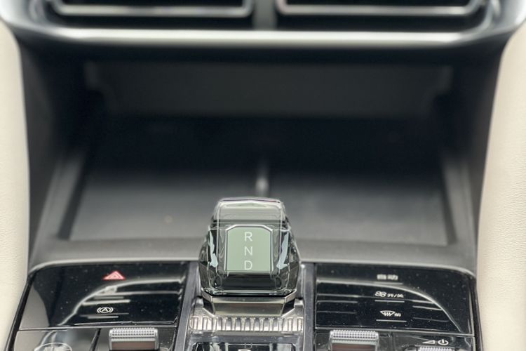 Used BYD Song PLUS New Energy 2025 DM-i 112KM Prestige Model Gear Lever